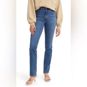 Levi’s 724 High Rise Straight Crop - Size 26